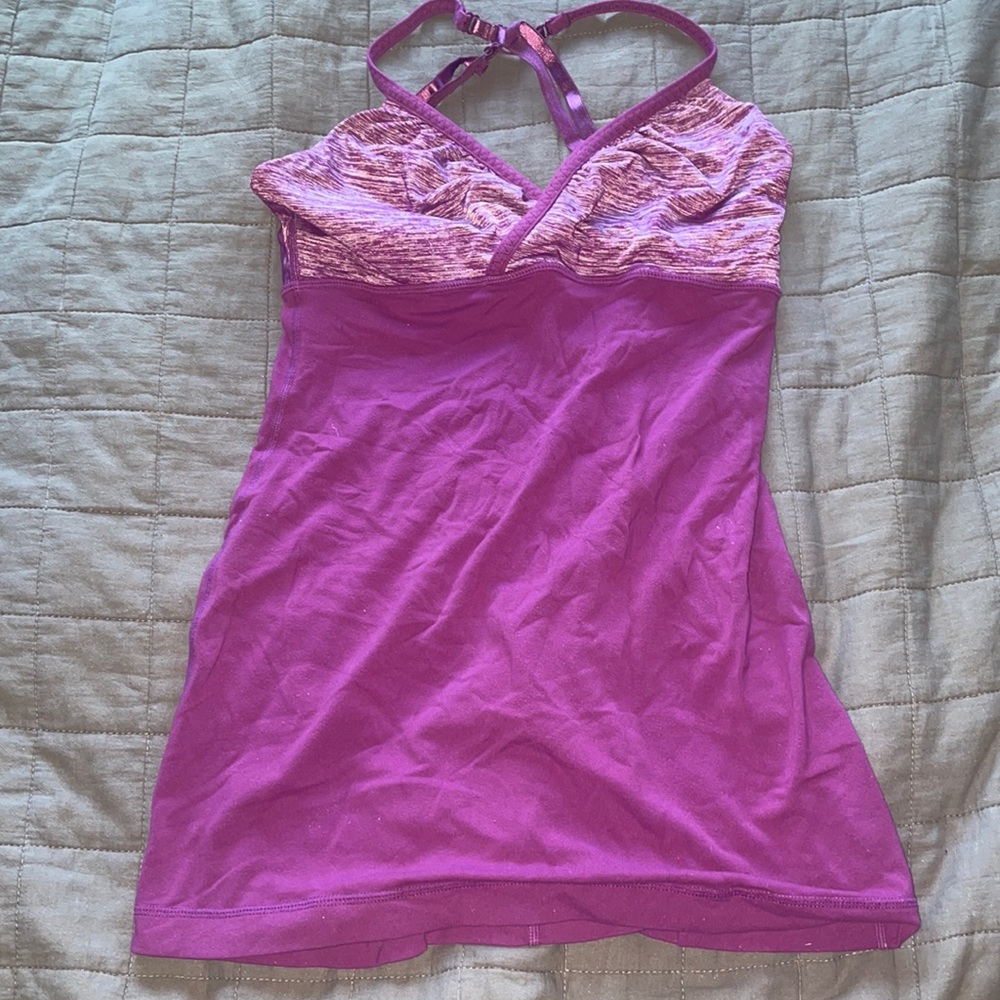 Lululemon violet top